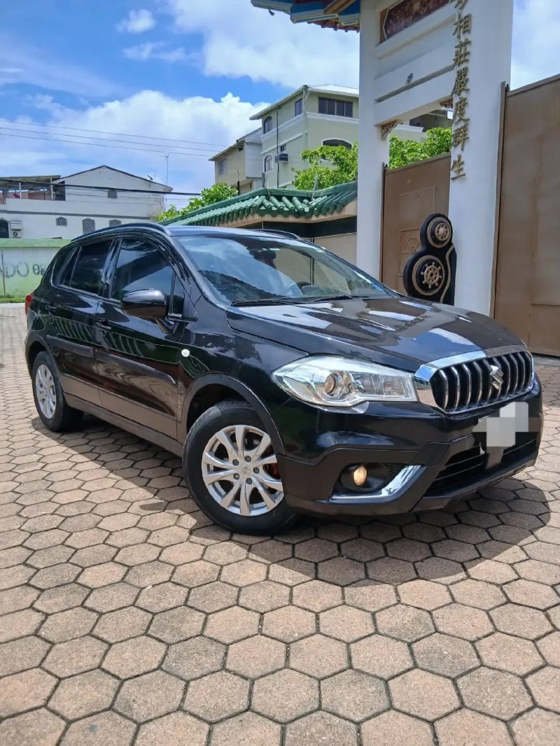 S-CROSS